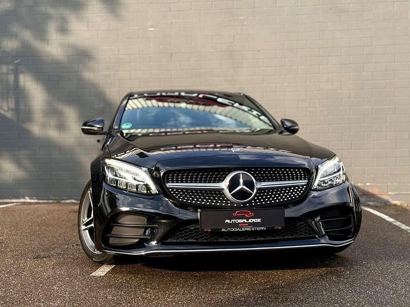 Schwarz Gebraucht 2020 Mercedes C300 AMG line Limousine | 27.999 € (Superpreis) - Bild 1/4