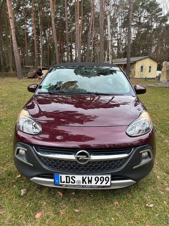 Gebraucht Opel Adam Rocks Rocks 87 PS (63 kW) 2015 Rot Kleinwagen