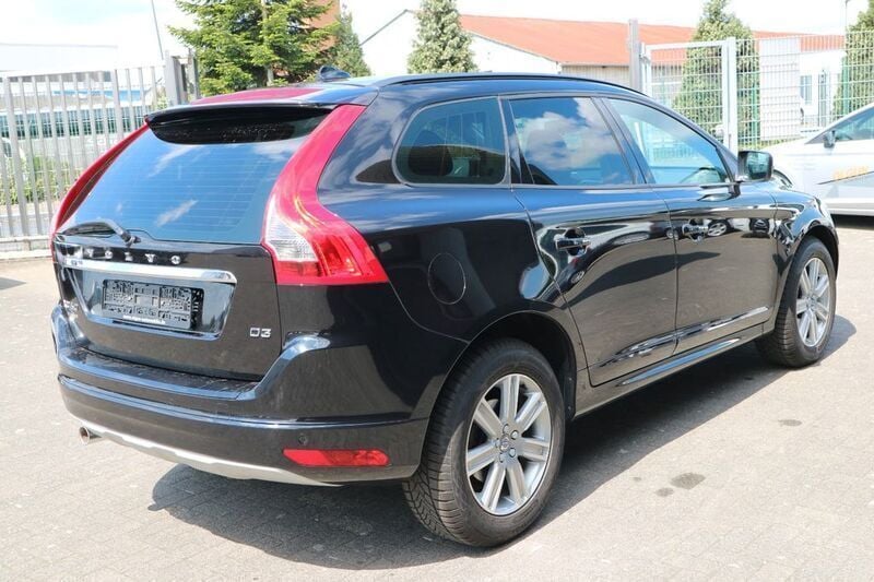 Gebraucht Volvo XC60 Kinetic 150 PS (110 kW) 2017 Schwarz SUV