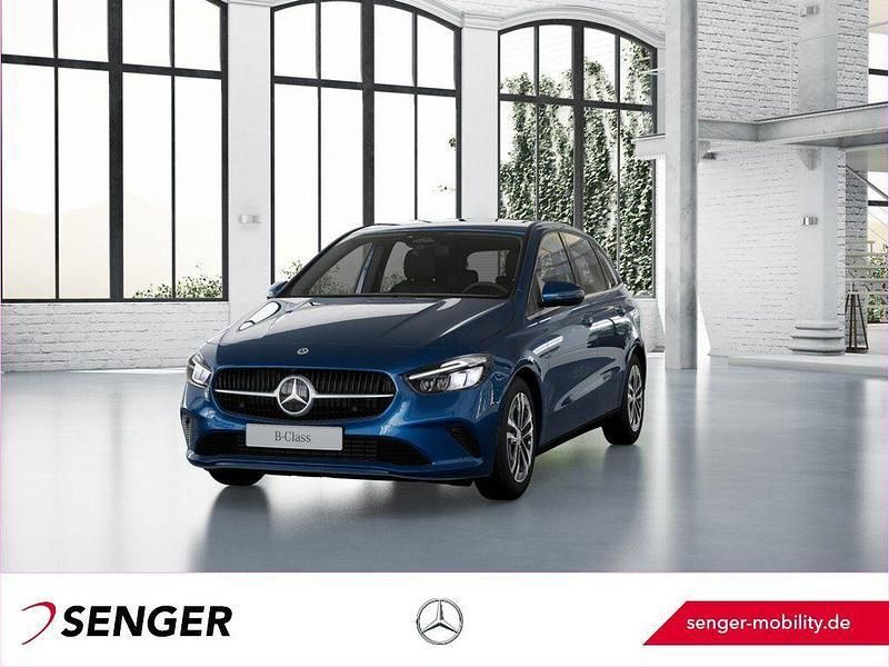 Blau Gebraucht 2024 Mercedes B200 Van / Kleinbus | 31.990 € (Etwas zu teuer) - Bild 1/4