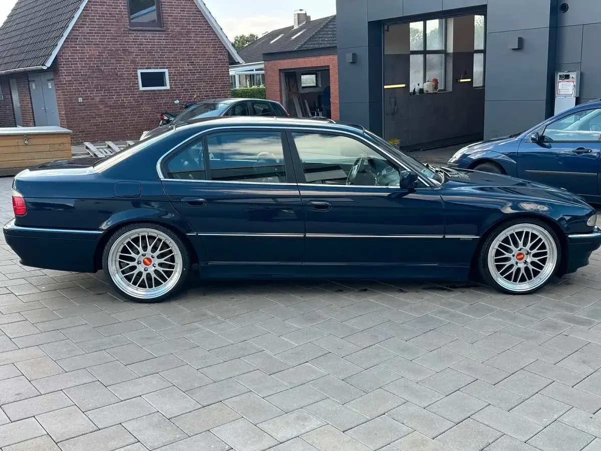 Gebraucht BMW 740 286 PS (210 kW) 1999 Blau Limousine