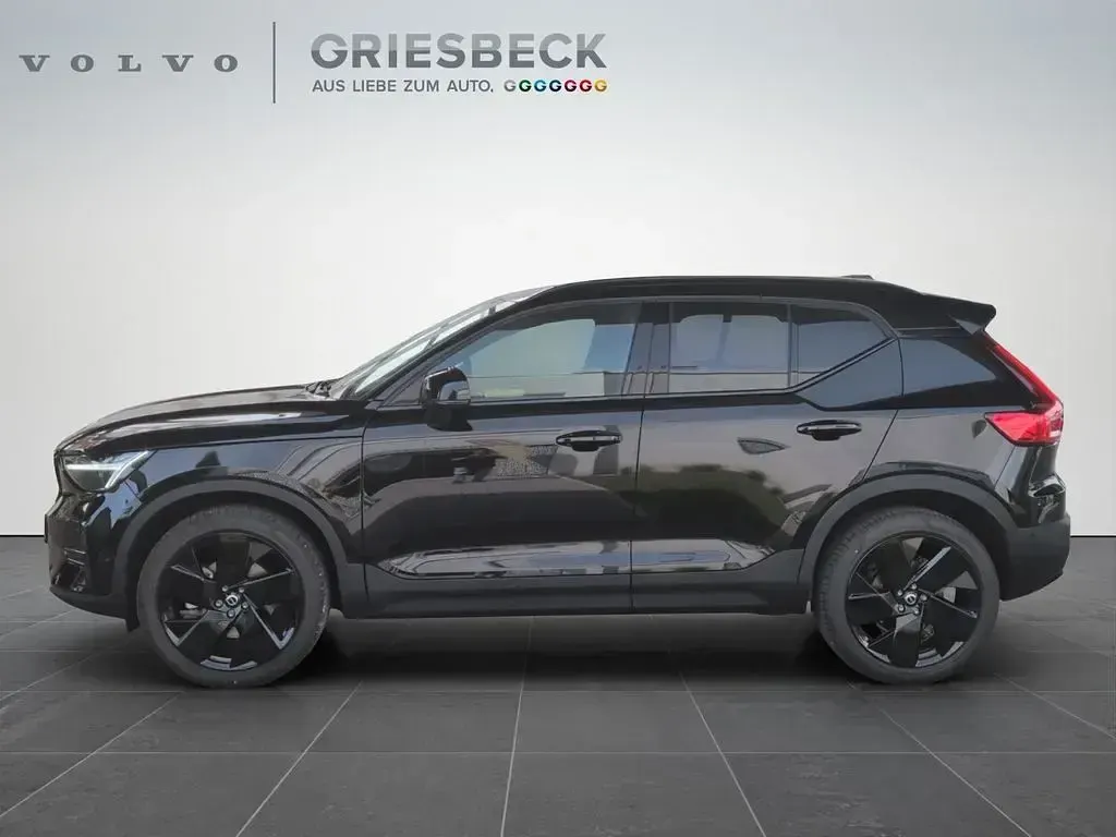 Gebraucht Volvo XC40 Plus 197 PS (144 kW) 2026 Onyx black / metallic SUV