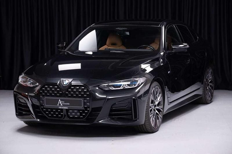 Black sapphire metallic Gebraucht 2023 BMW 430 Coupé | 47.690 € (Fairer Preis) - Bild 1/4