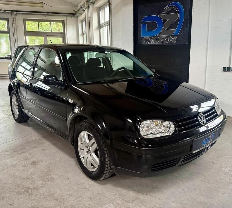 Schwarz Gebraucht 2002 VW Golf IV Kleinwagen | 850 € (Fairer Preis) - Bild 1/4