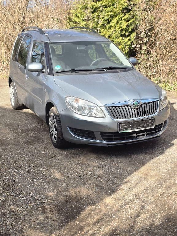Gebraucht Skoda Roomster 105 PS (77 kW) 2010 Silber Van / Kleinbus