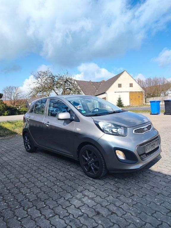 Gebraucht Kia Picanto Edition 7 69 PS (50 kW) 2013 Grau Kleinwagen