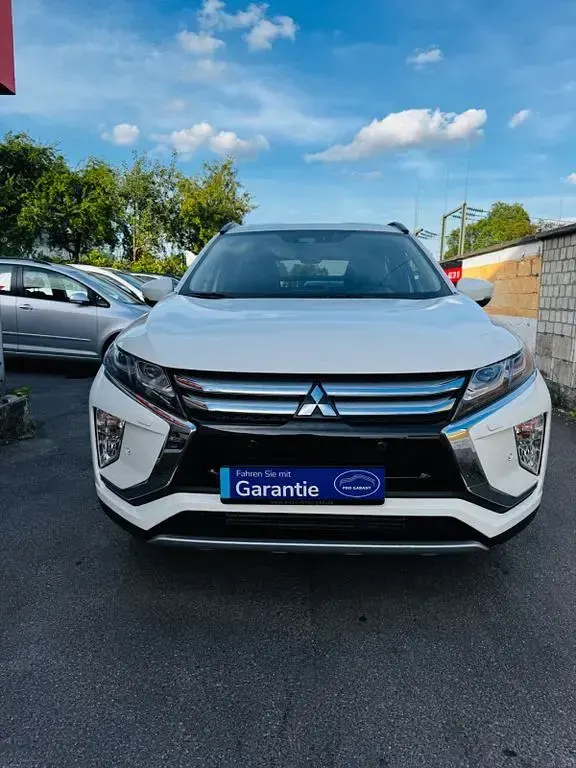 Gebraucht Mitsubishi Eclipse Cross Edition 163 PS (119 kW) 2018 Weiß SUV