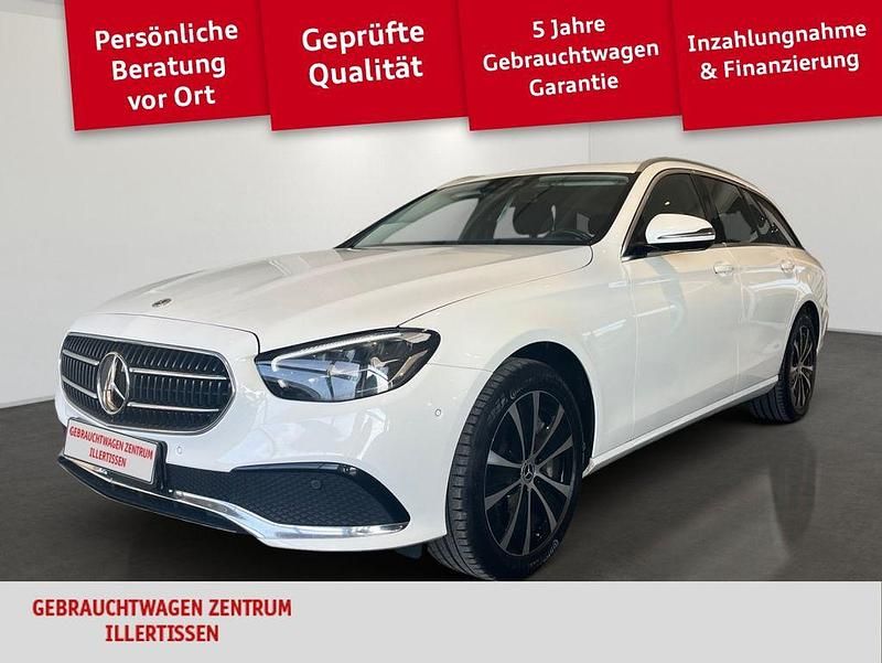 Gebraucht Mercedes E300 194 PS (142 kW) 2022 Polarweiss  unilack Kombi