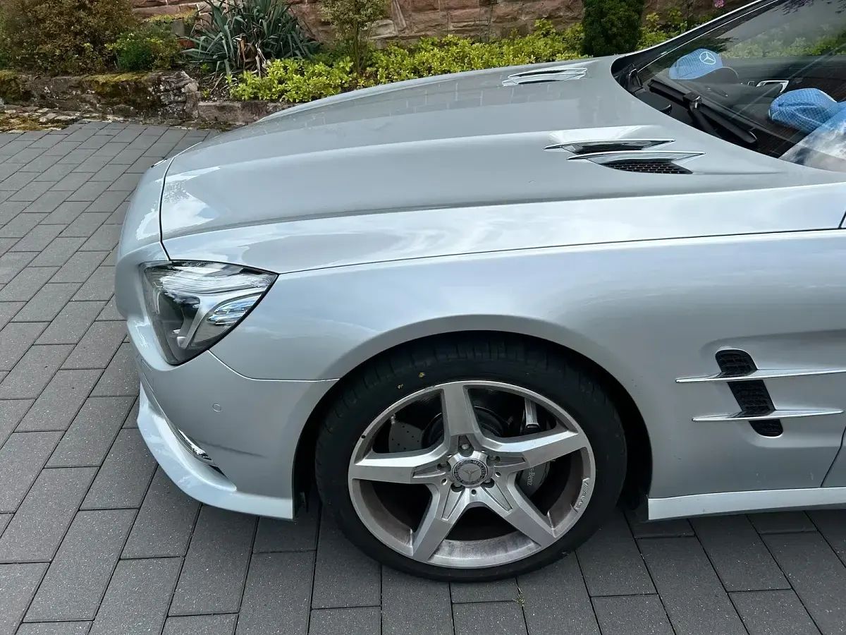 Gebraucht Mercedes SL500 AMG line 435 PS (319 kW) 2015 Silber Cabrio