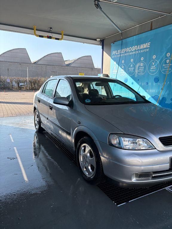 Second-hand Opel Astra 101 CP (74 kW) 1998 Argintiu Berlinǎ