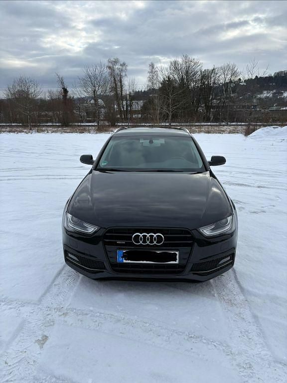 Gebraucht Audi A4 Attraction 190 PS (139 kW) 2015 Schwarz Kombi