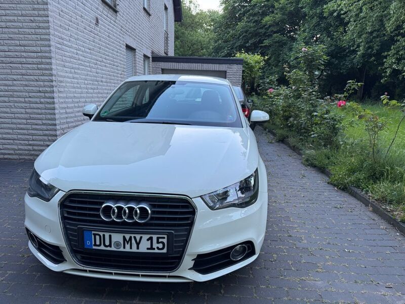Weiß Gebraucht 2011 Audi A1 Attraction Kleinwagen | 6.500 € (Fairer Preis) - Bild 1/4