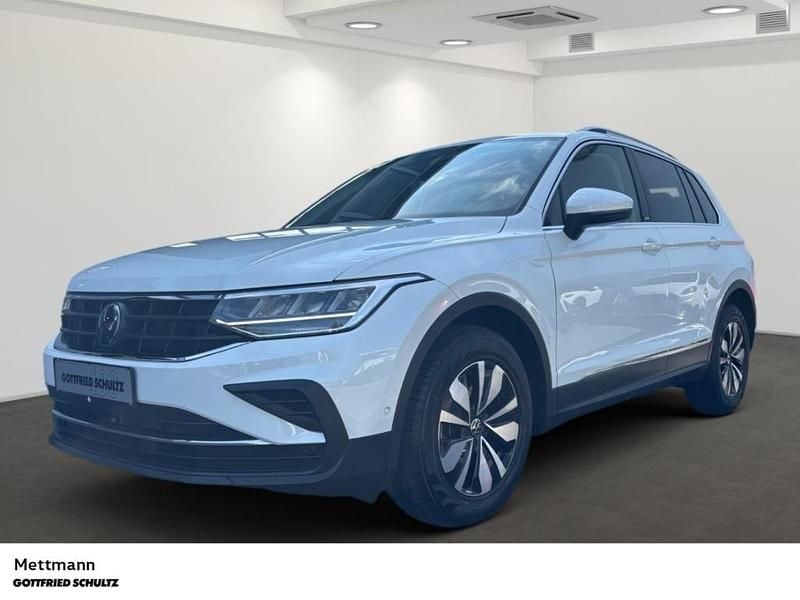 Weiß Gebraucht 2024 VW Tiguan Life SUV | 31.490 € (Guter Preis) - Bild 1/4