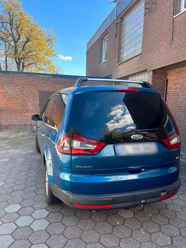 Second-hand Ford Galaxy 140 CP (102 kW) 2007 Albastru Monovolum