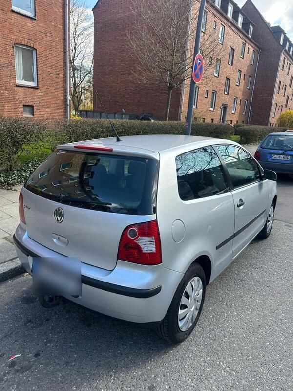 Grau Gebraucht 2003 VW Polo Kombi | 900 € - Bild 1/4