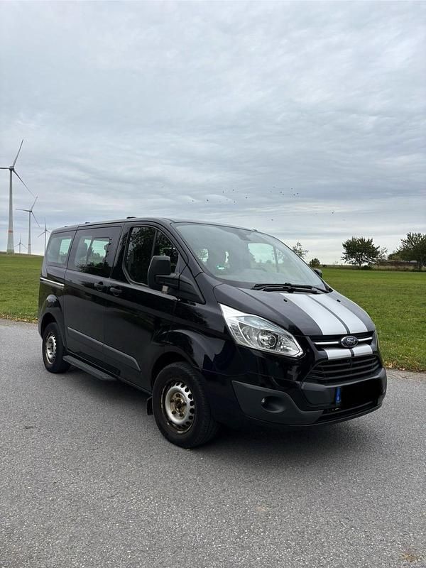Schwarz Gebraucht 2014 Ford Tourneo Custom Van | 12.000 € (Fairer Preis) - Bild 1/4