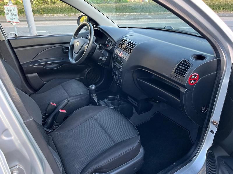 Usata Kia Picanto 65 CV (47 kW) 2009 Argento Utilitaria