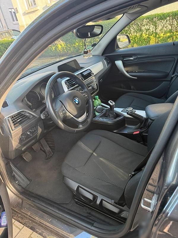 Second-hand BMW 116 109 CP (80 kW) 2019 Gri Hatchback