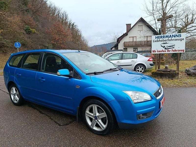 Blau Gebraucht 2007 Ford Focus Limousine | 3.600 € (Etwas zu teuer) - Bild 1/4
