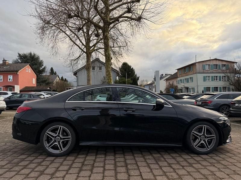 Gebraucht Mercedes CLA200 AMG line 163 PS (119 kW) 2020 Schwarz Coupé