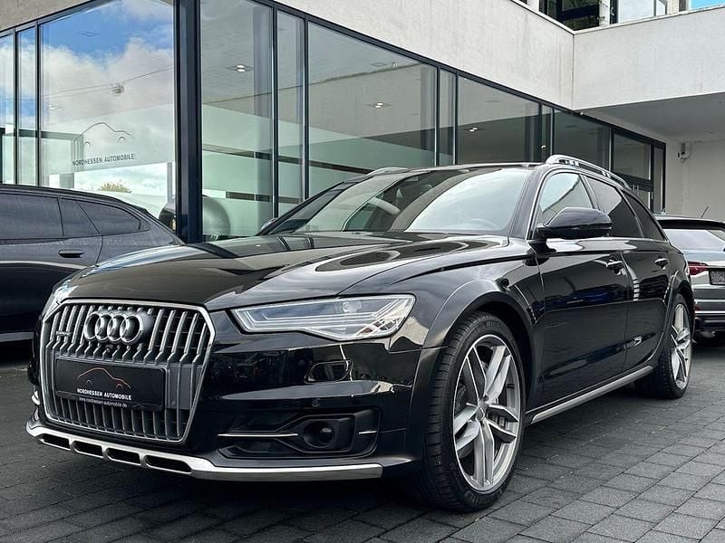 Mythosschwarz metallic Gebraucht 2018 Audi A6 Allroad Sport Kombi | 31.890 € (Teuer) - Bild 1/4