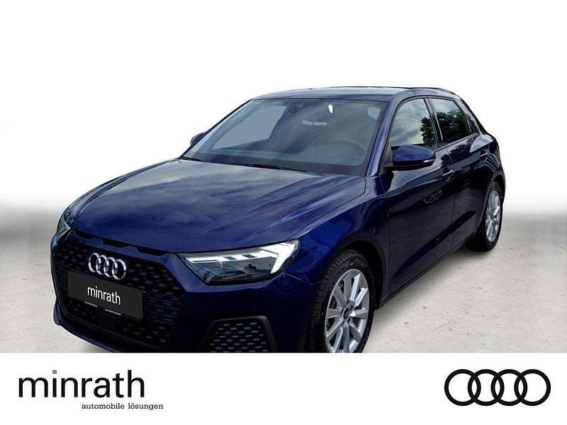 Blau Gebraucht 2024 Audi A1 Sportback Ambiente Kleinwagen | 22.440 € (Guter Preis) - Bild 1/4