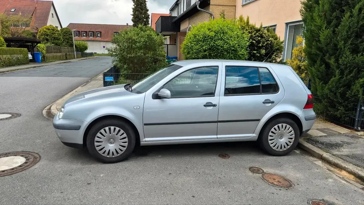 Gebraucht VW Golf IV 105 PS (77 kW) 2000 Grau Kleinwagen