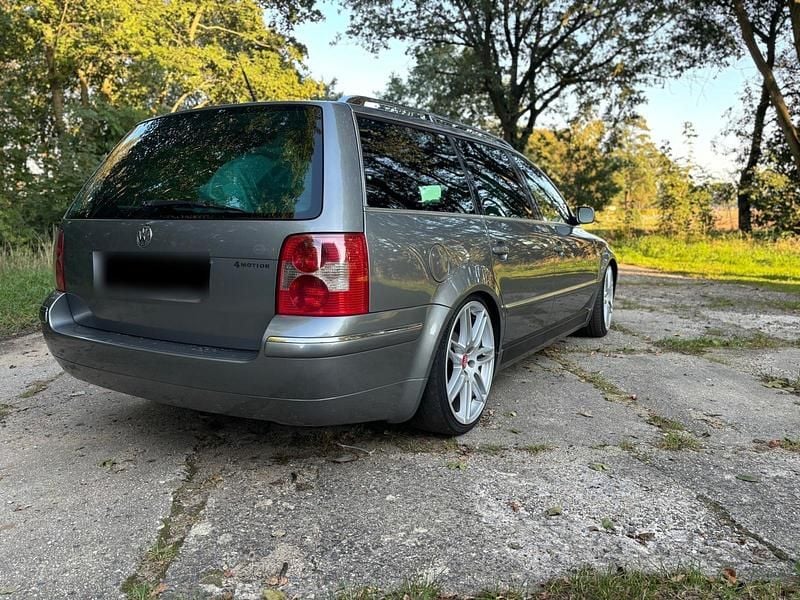 Gebraucht VW Passat Highline 150 PS (110 kW) 2001 Grau Kombi