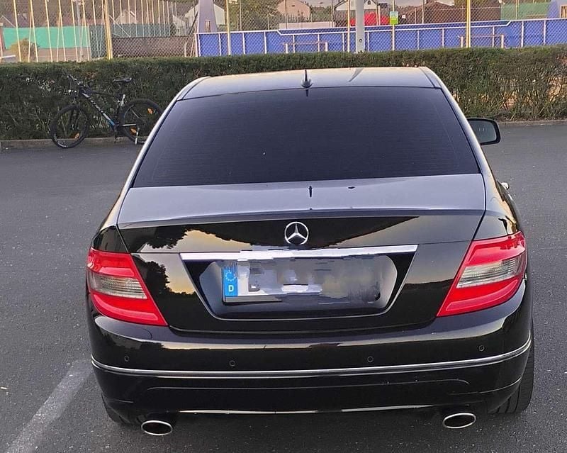 Schwarz Gebraucht 2007 Mercedes C230 Avantgarde Limousine | 8.450 € (Fairer Preis) - Bild 1/4
