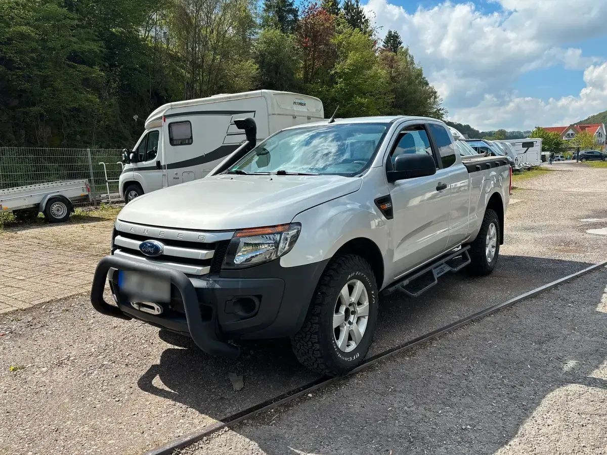Gebraucht Ford Ranger 150 PS (110 kW) 2012 Silber Pickup