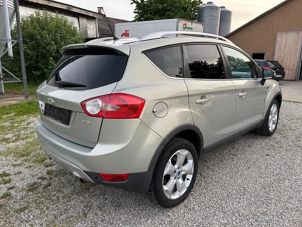 Gebraucht Ford Kuga Titanium 136 PS (100 kW) 2009 Silber SUV