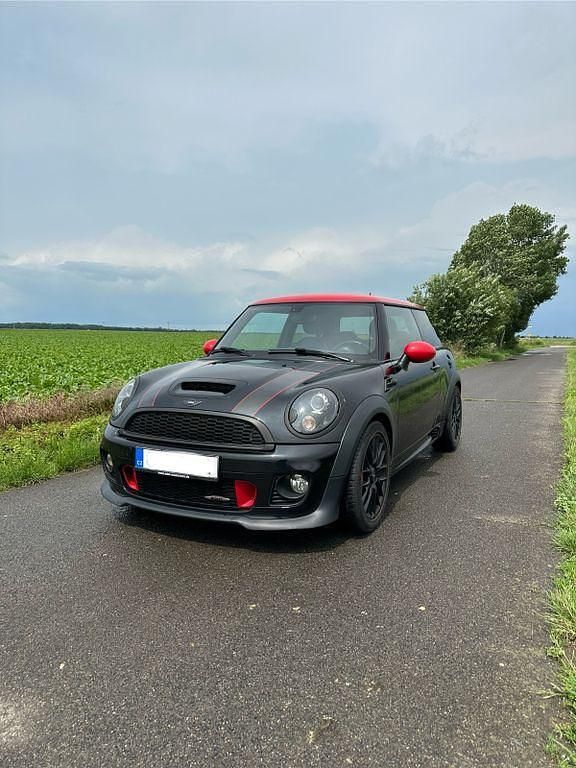 Schwarz Gebraucht 2013 Mini John Cooper Works Kleinwagen | 11.500 € (Fairer Preis) - Bild 1/4