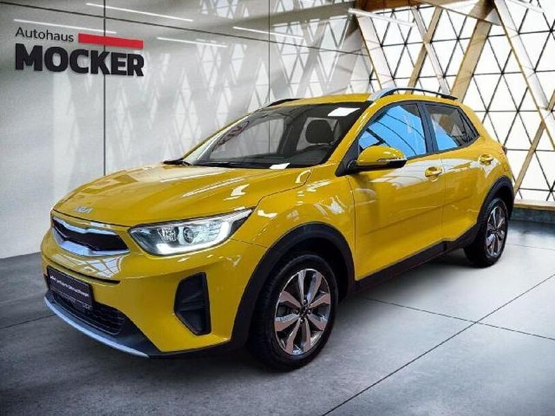 Gebraucht Kia Stonic Vision 84 PS (61 kW) 2022 Gelb SUV