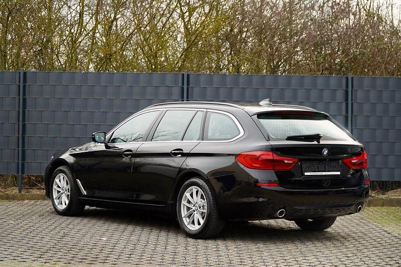 Gebraucht BMW 520 190 PS (139 kW) 2019 Schwarz Limousine