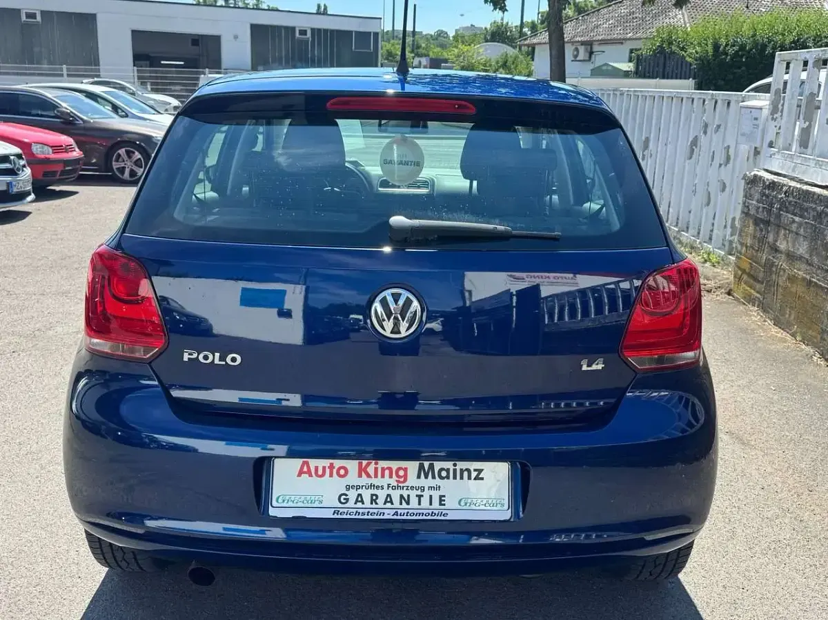 Gebraucht VW Polo Comfortline 86 PS (63 kW) 2010 Shadow blue metallic Kleinwagen
