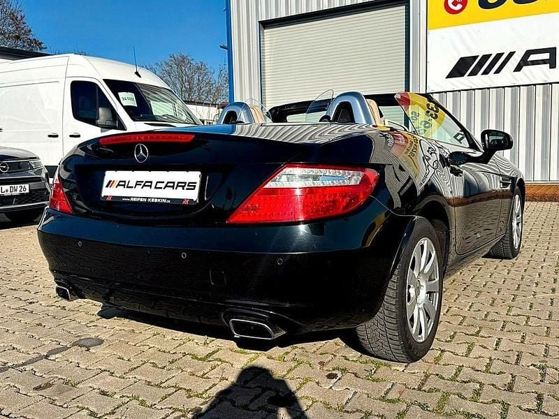 Gebraucht Mercedes SLK200 184 PS (135 kW) 2013 Schwarz Cabrio