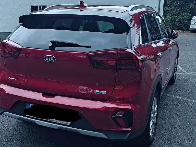 Gebraucht Kia Niro Spirit 141 PS (103 kW) 2020 Rot SUV