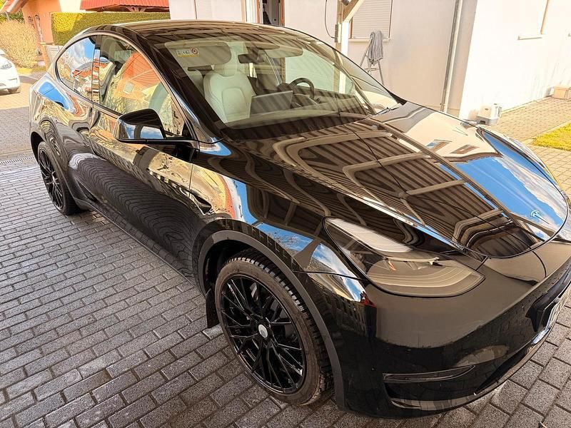 Gebraucht Tesla Model Y 378 kW (514 PS) 2023 Schwarz SUV