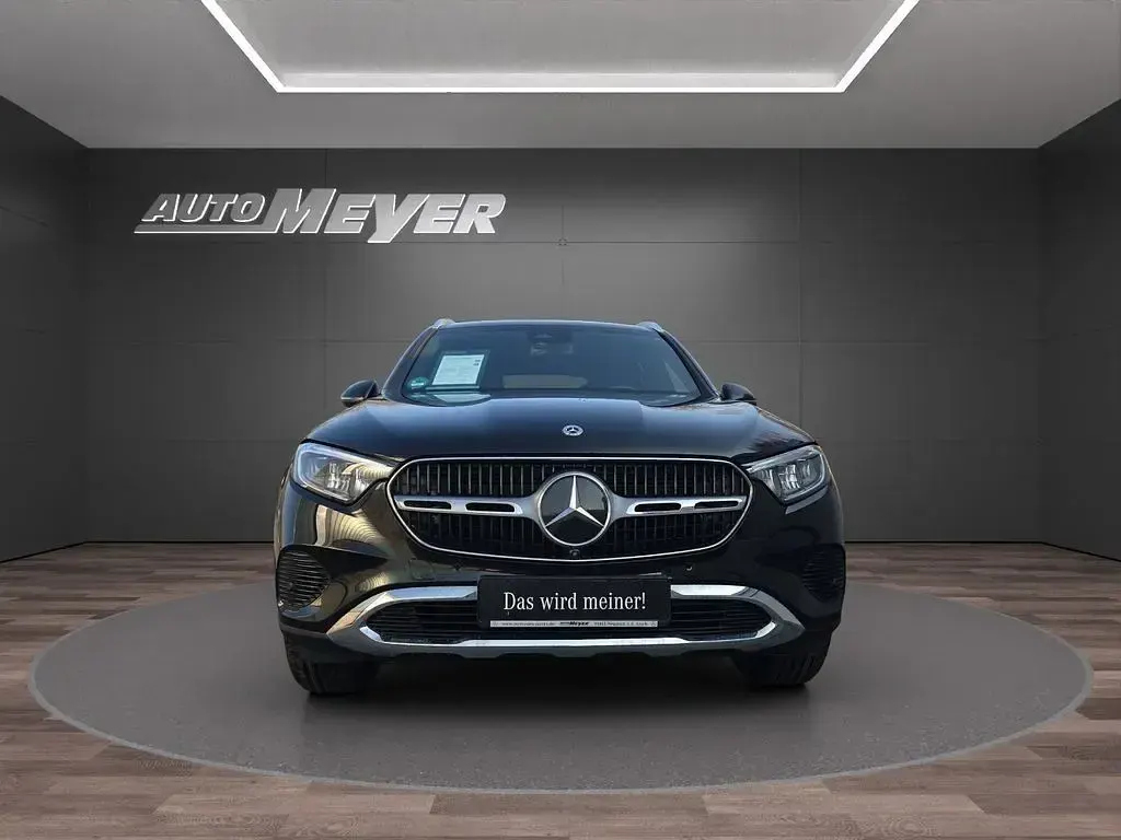 Gebraucht Mercedes GLC200 Avantgarde Edition 204 PS (150 kW) 2025 Schwarz SUV