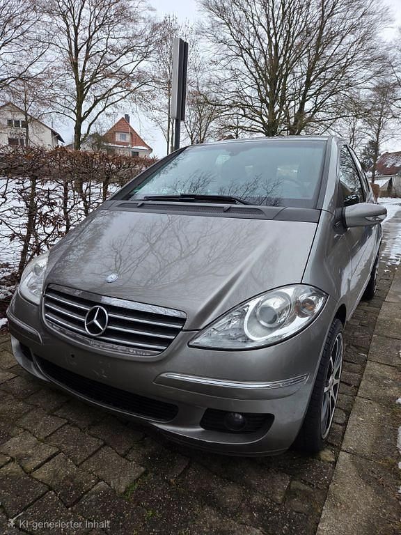 Grau Gebraucht 2007 Mercedes A170 Avantgarde Van / Kleinbus | 1.200 € (Superpreis) - Bild 1/4