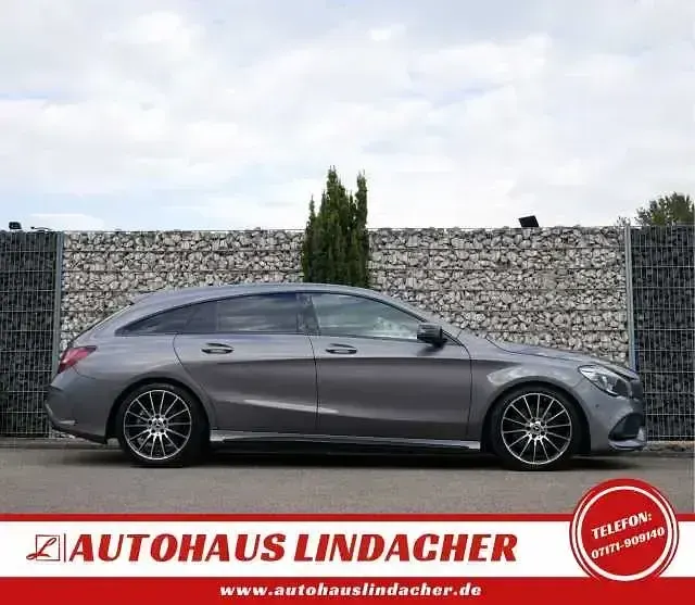 Gebraucht Mercedes CLA220 Shooting Brake AMG 177 PS (130 kW) 2017 Mountaingrau (metallic) Kombi