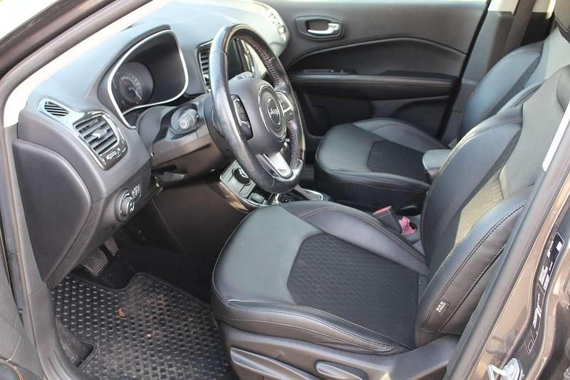 Gebraucht Jeep Compass 131 PS (96 kW) 2021 Grau SUV