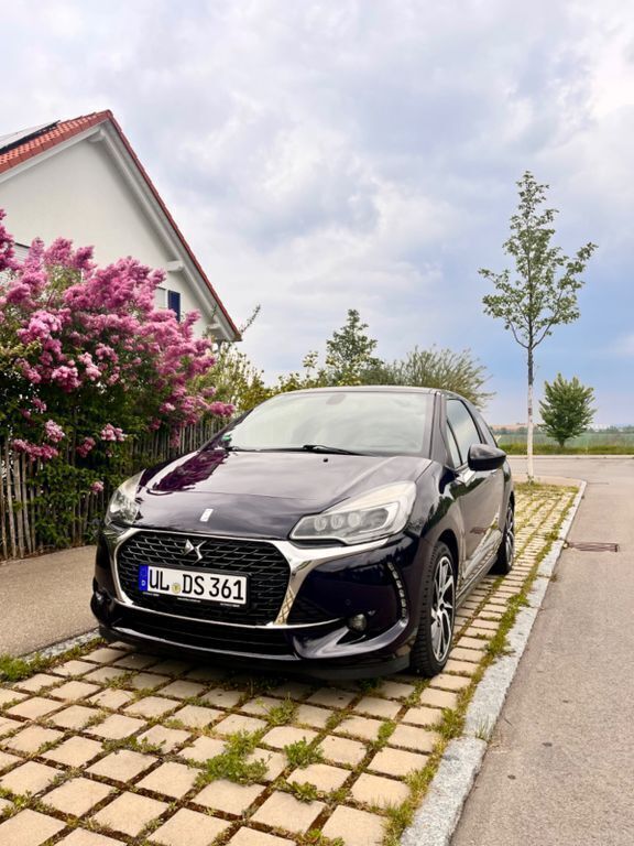 Blau Gebraucht 2016 Citroën DS3 Sport Chic Coupé | 7.900 € (Fairer Preis) - Bild 1/4