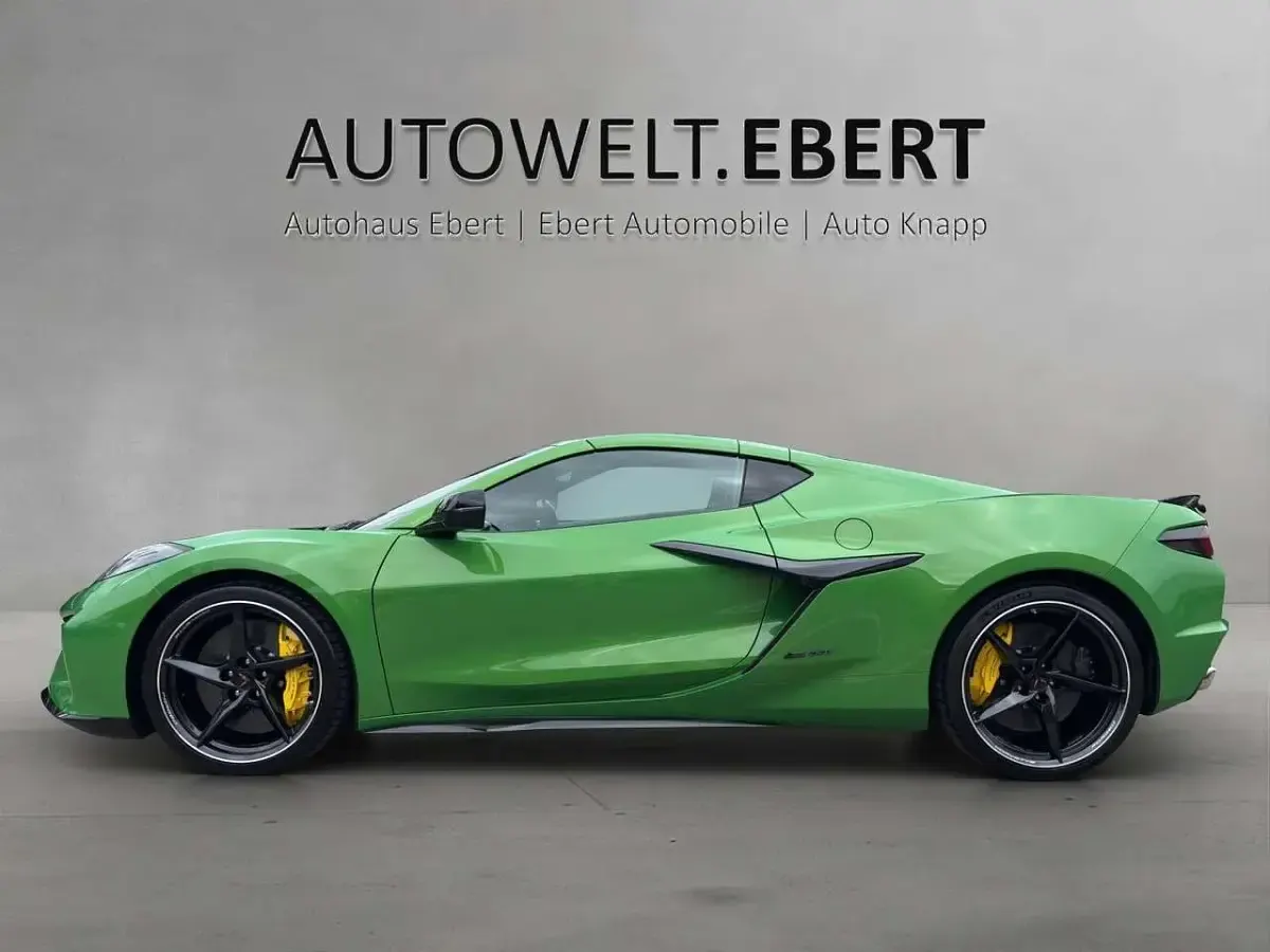 Neu Corvette C8 643 PS (472 kW) 2026 Roswell green Coupé