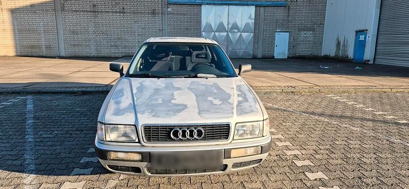 Gebraucht Audi 80 90 PS (66 kW) 1992 Silber Limousine