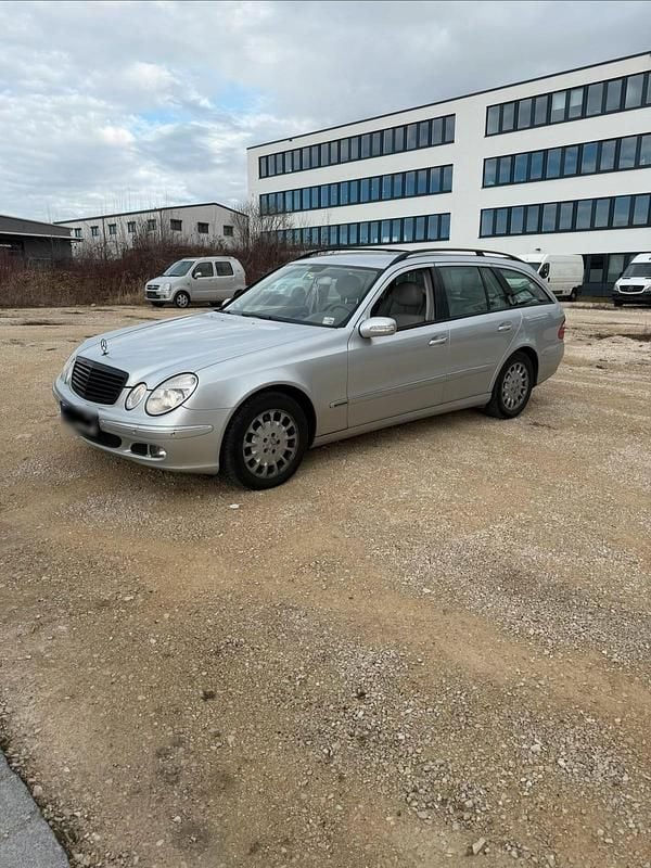 Second-hand Mercedes E320 224 CP (164 kW) 2005 Argintiu Break