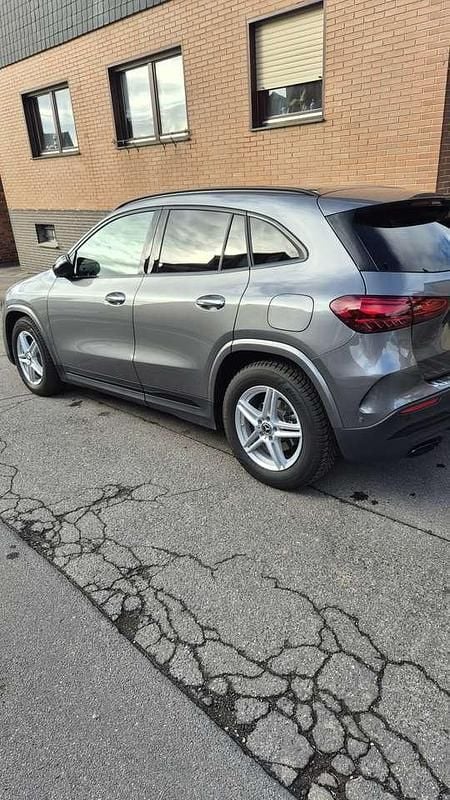 Gebraucht Mercedes GLA200 Advanced Plus 150 PS (110 kW) 2025 Grau SUV