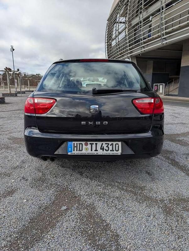 Gebraucht Seat Exeo Style 120 PS (88 kW) 2012 Schwarz Kombi