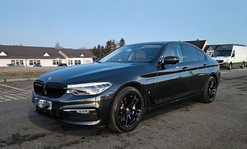 Gebraucht BMW 530e 252 PS (185 kW) 2018 Grau Limousine