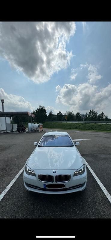 Gebraucht BMW 525 204 PS (150 kW) 2010 Weiß Limousine
